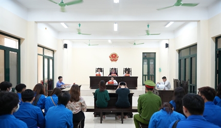 Tuyên truyền pháp luật cho thanh niên trên địa bàn quận thông qua...